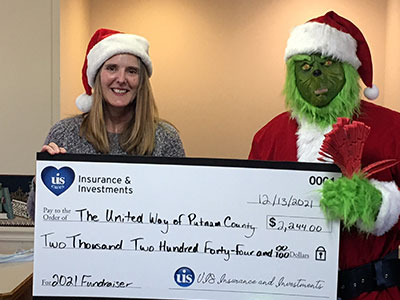 UIS Cares donation to United Way Putnum County